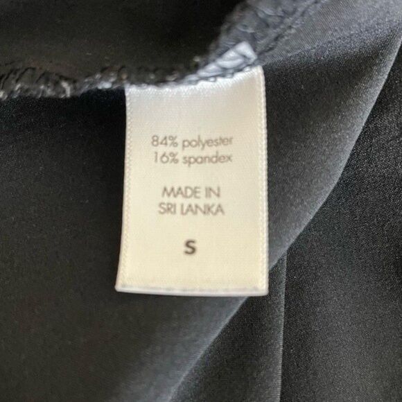 Lucy Women's Black Short Sleeve Adventure Flex Dress Size Small - Picture 8 of 12